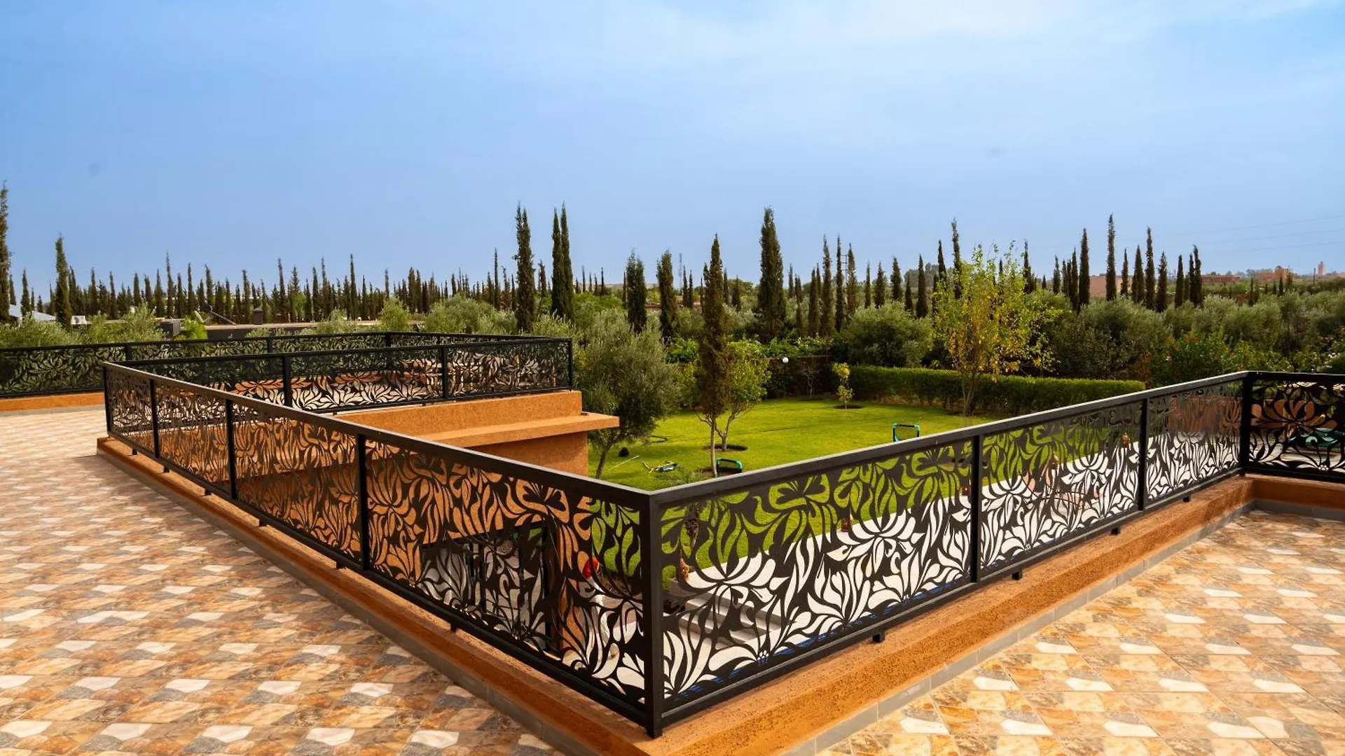 Villa Lilas - Piscine, Jardin & Cinema Marrakesh