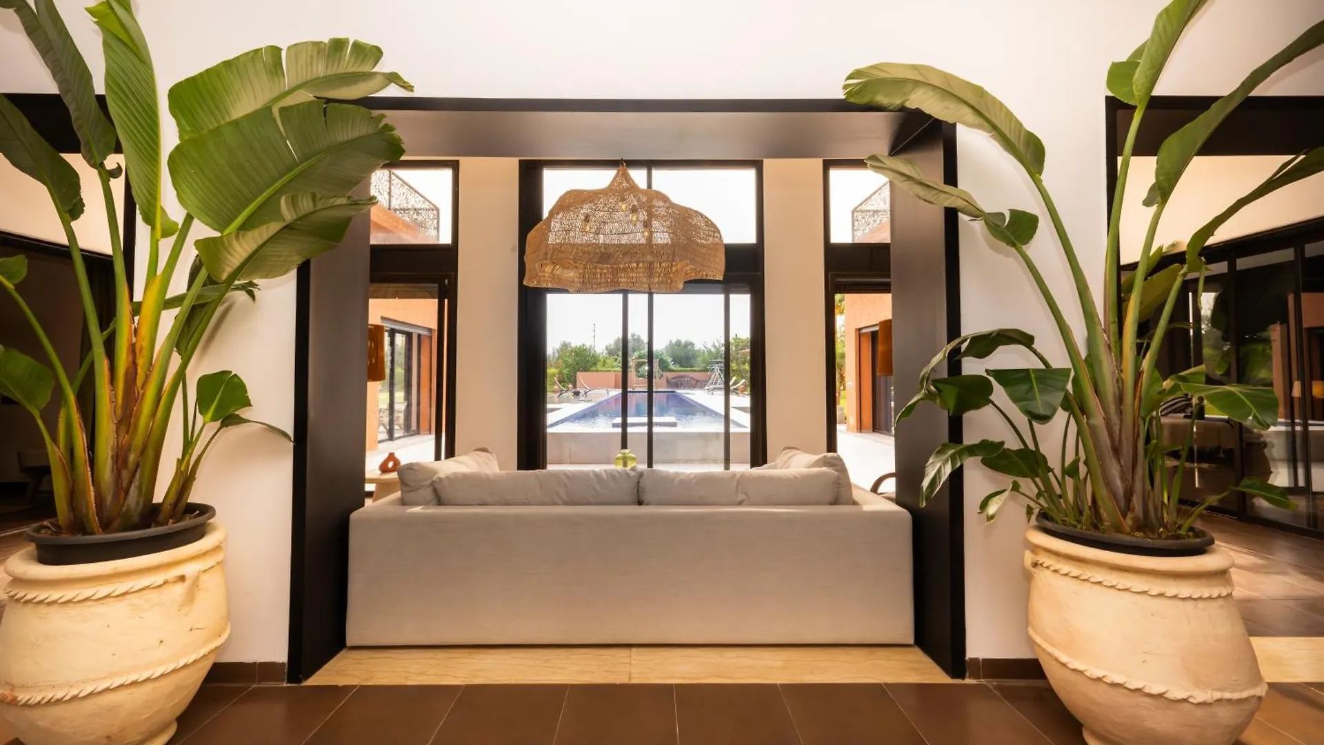 Villa Lilas - Piscine, Jardin & Cinema Marrakesh